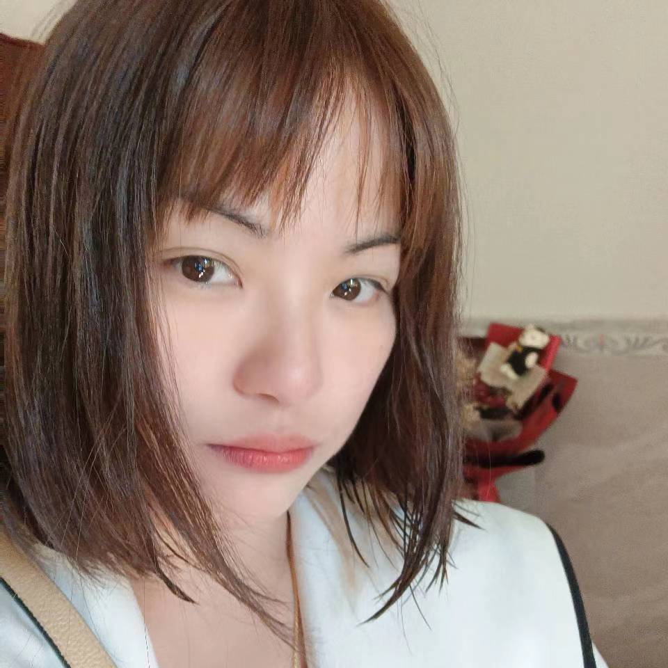 昨天晚上闲的无聊找朋友推荐了一位在厚街寮夏地铁站附近